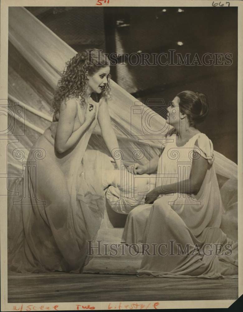 1982 Press Photo Scene from Santa Fe Opera Production of &quot;Die Liebe der Danae&quot;- Historic Images