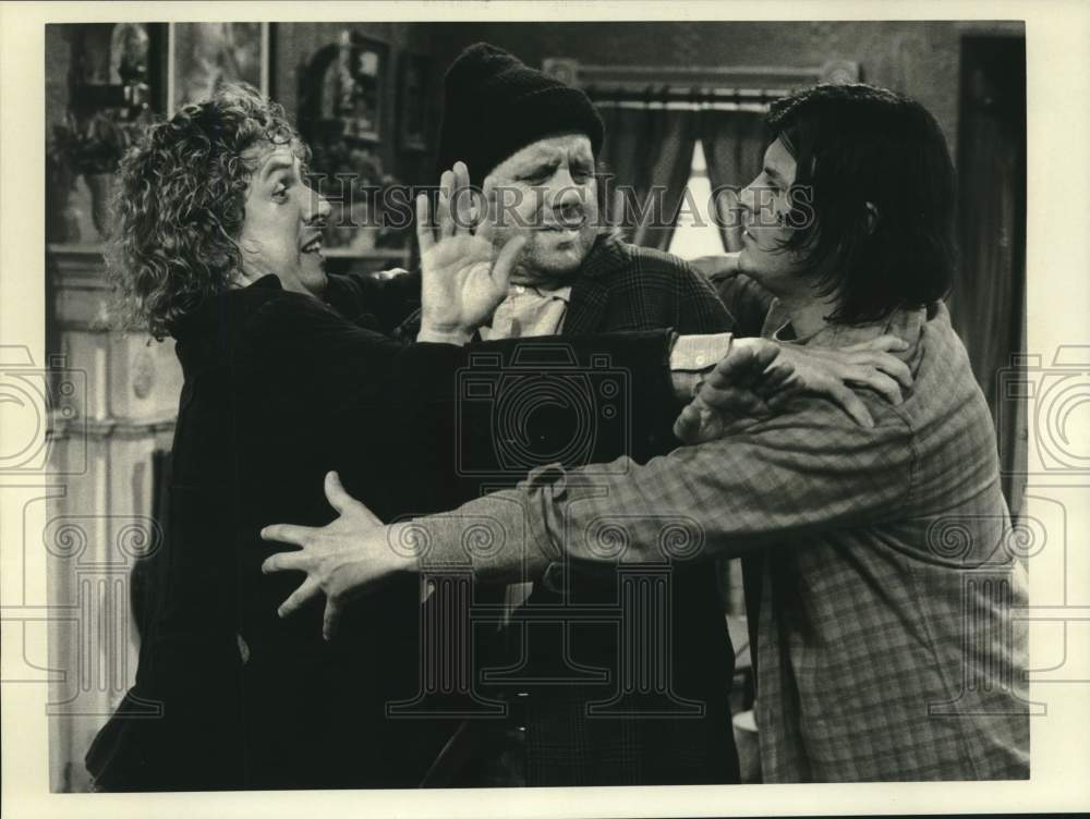 1986 Press Photo Cast in a scene from CBS's "Newhart" series - nox47259