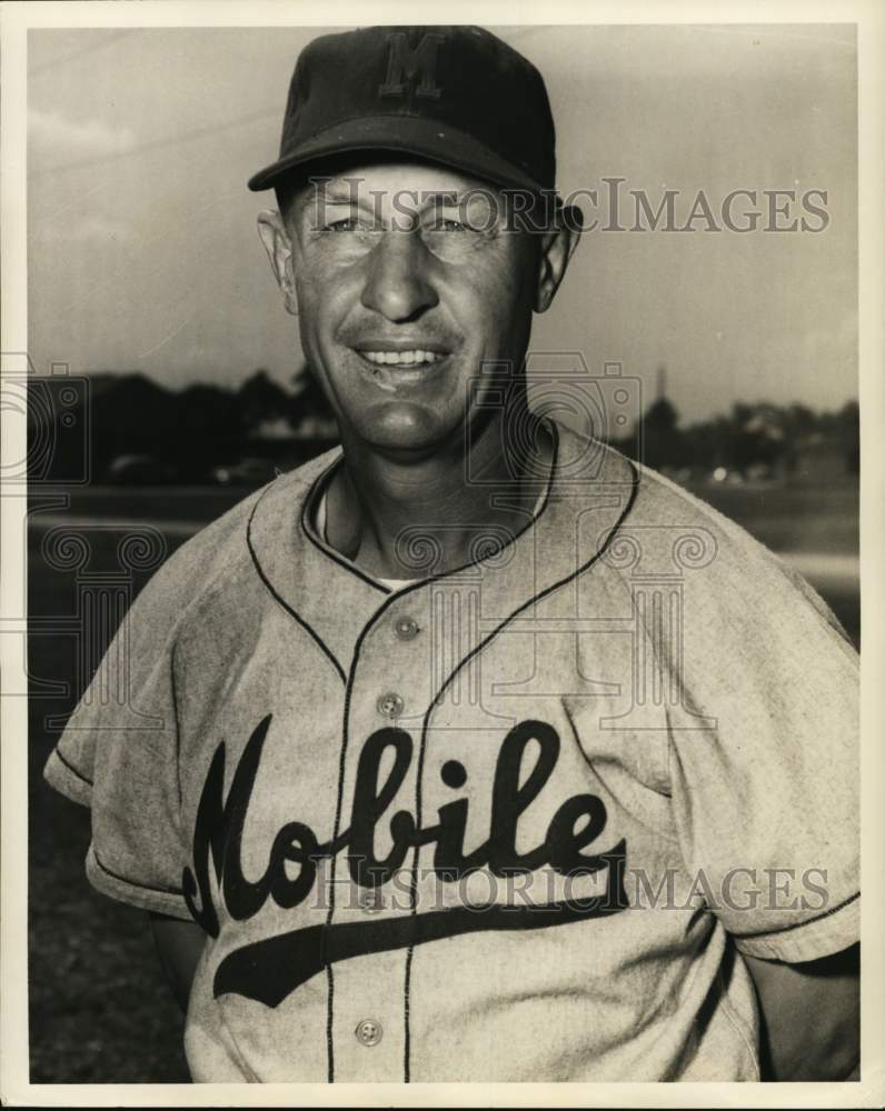 Press Photo Mobile Baseball Manager Jo-Jo White - nox49081- Historic Images