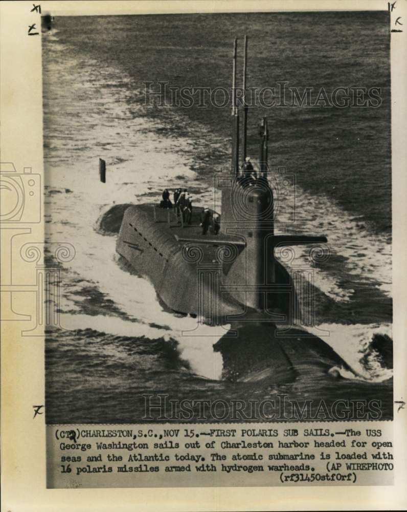 1960 Press Photo Submarine USS George Washington in Charleston Harbor- Historic Images