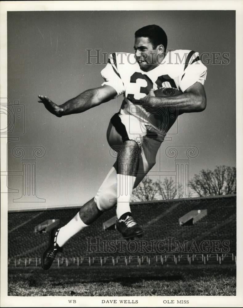 1967 Press Photo University of Mississippi Football Player Dave Wells- Historic Images