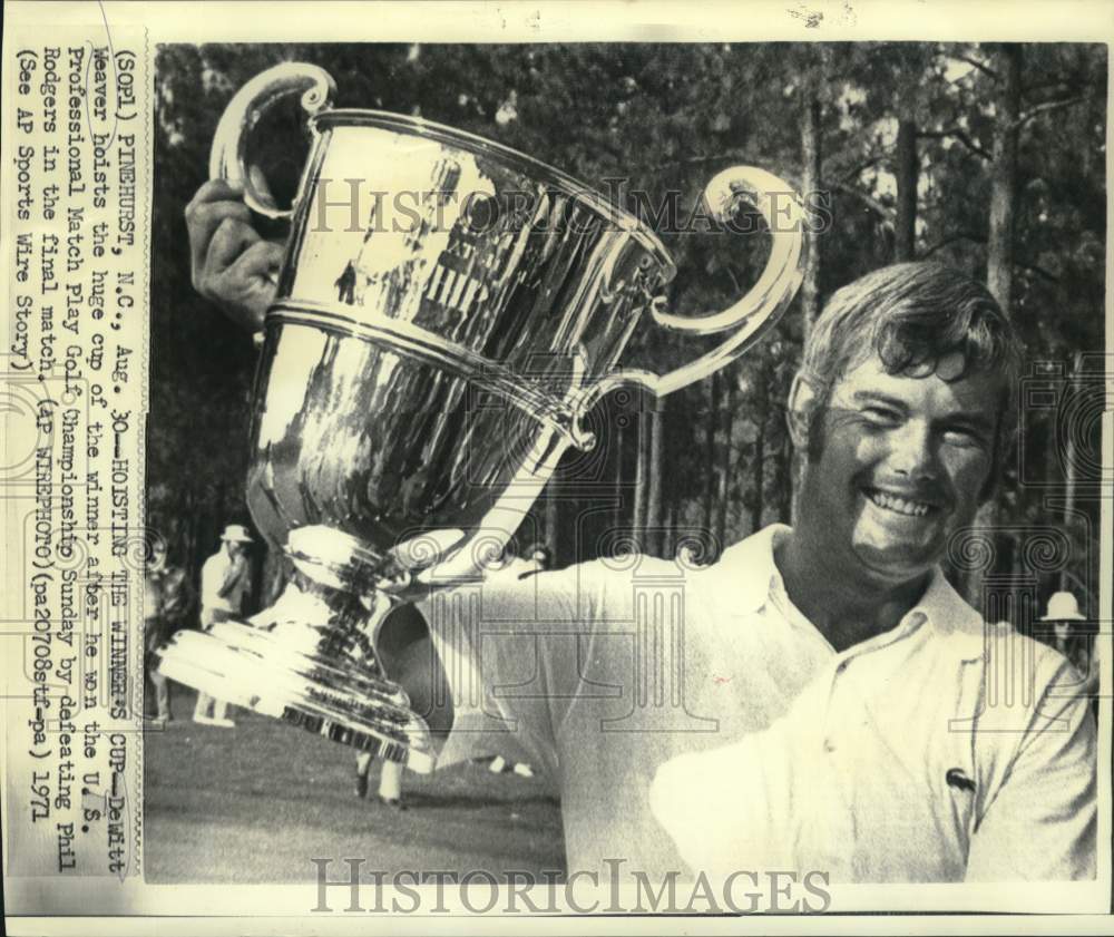 1971 Press Photo U.S. Professional Match Play Golf Winner DeWitt Weaver- Historic Images