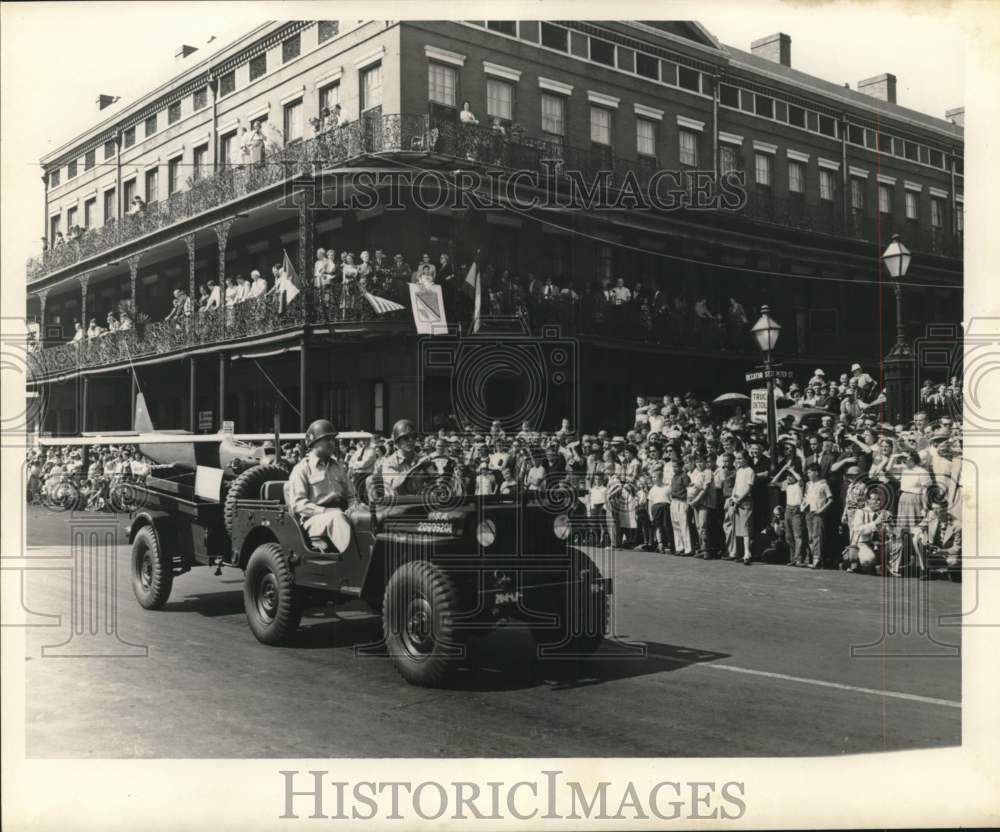 1953 Press Photo Louisiana Sesquicentennial Parade in New Orleans - nox50094- Historic Images