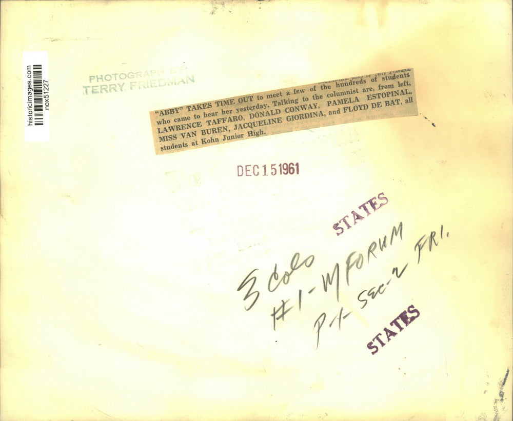 1961 Press Photo Kohn Junior High-"Ask Abby" Columnist and Students, New Orleans