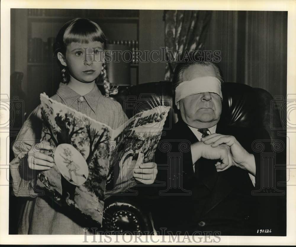 1953 Press Photo Gene Lockhart and Beverly Washburn in &quot;The Closed Door&quot;- Historic Images