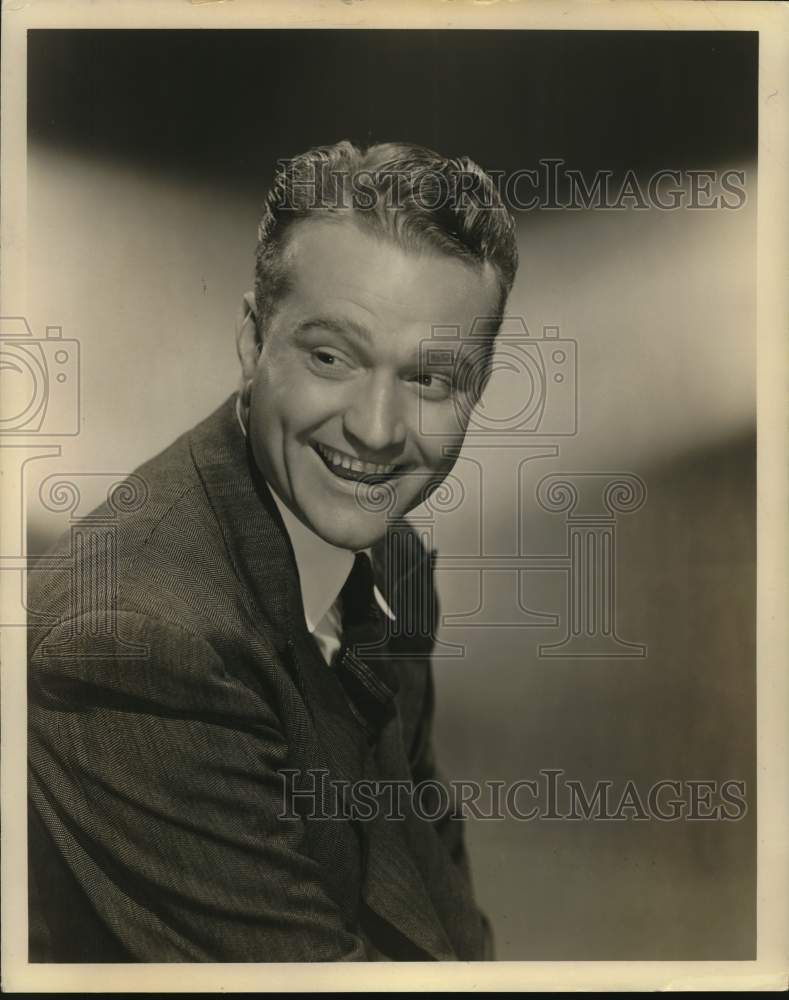 1950 Press Photo Red Skelton stars in &quot;The Search for Isabel&quot; - nox52693- Historic Images