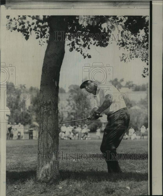 1967 Press Photo Dan Sikes during the final round of PGA championship in Denver- Historic Images