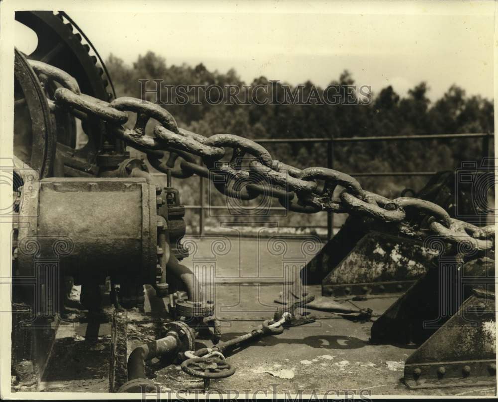 Press Photo Ships at Nine Mile Point, Close-Up Of Deck - nox53192- Historic Images