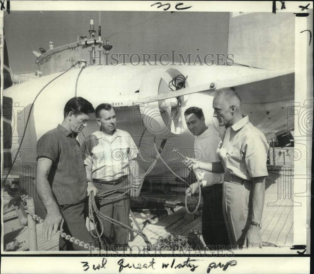 1969 Press Photo Robert Worthington, pilot of the research submarine Deep Quest- Historic Images