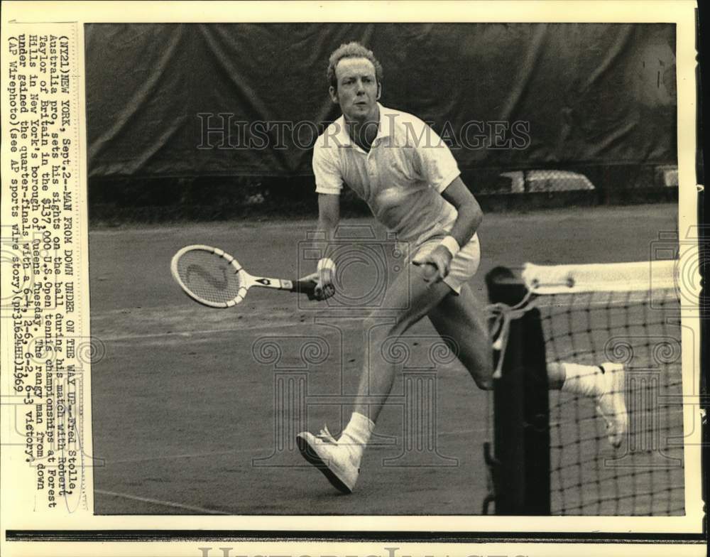 1969 Press Photo Australia&#39;s Fred Stolle in tennis match with Robert Taylor- Historic Images