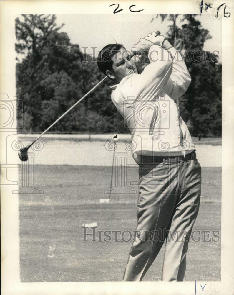 1969 Press Photo Golf-Dave Stockton practicing for the Greater New Orleans Open- Historic Images