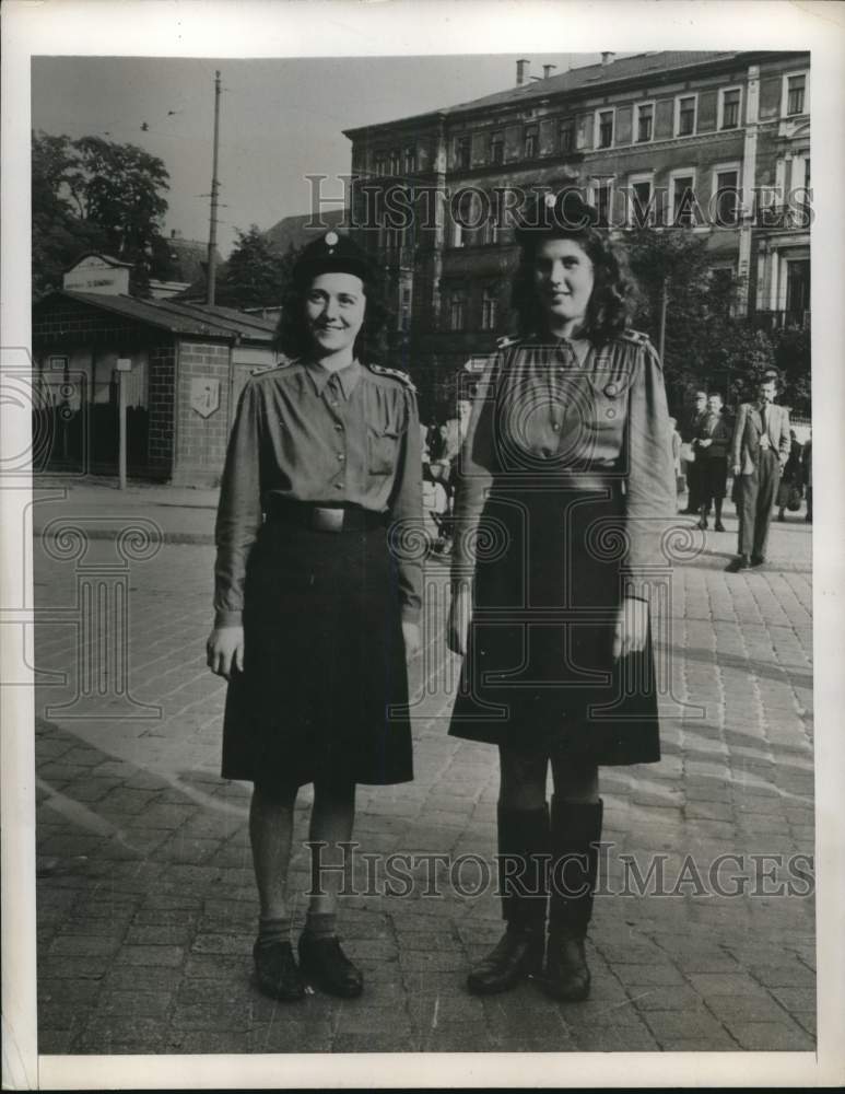1947 Press Photo Streetcar Workers in Uniform, Weimar, Germany - nox54785