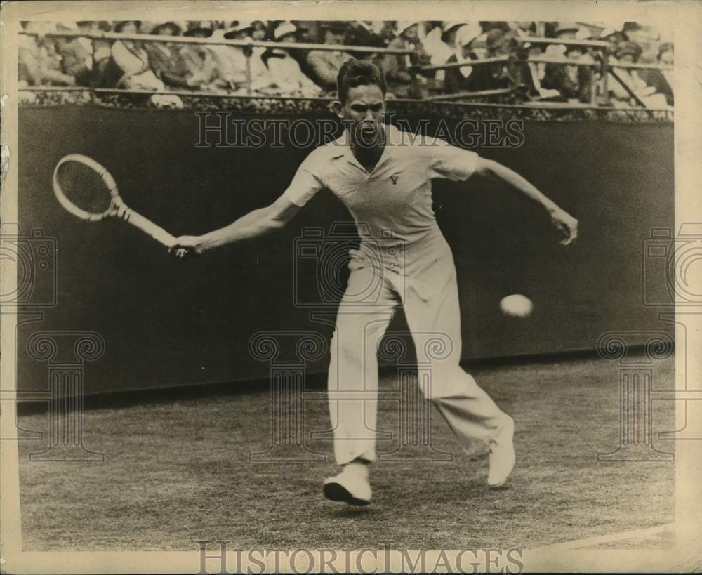 Press Photo Tennis Player Ellsworth Vines Returning Ball - nox55897- Historic Images