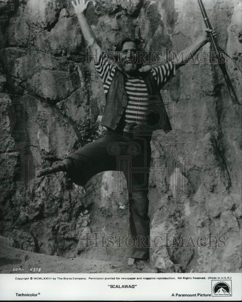 1983 Press Photo Kirk Douglas stars as Peg in Paramount's "Scalawag."