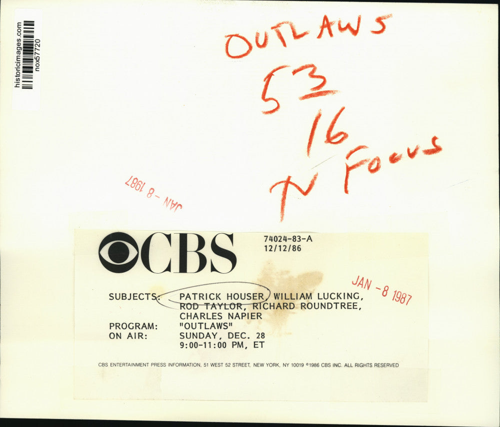 1986 Press Photo Patrick Houser with stars of "Outlaws," on CBS Television