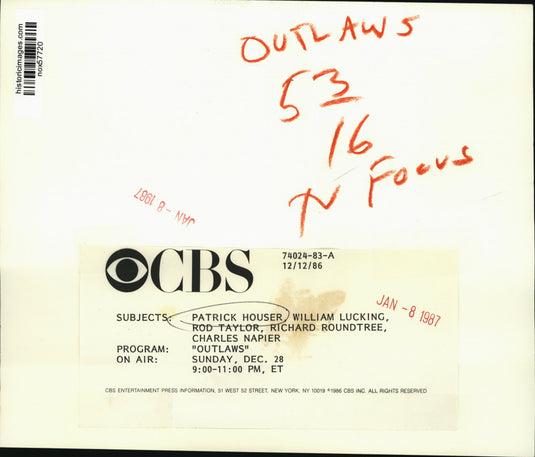 1986 Press Photo Patrick Houser with stars of "Outlaws," on CBS Television