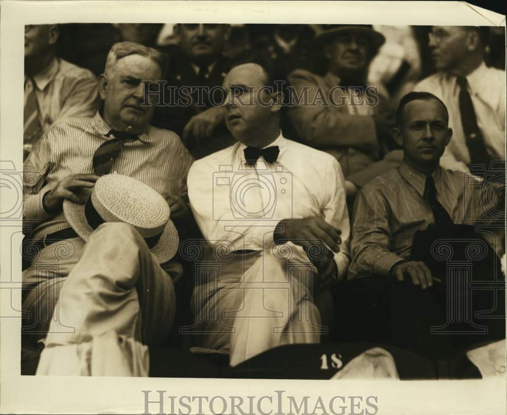 1931 Press Photo James Thomson and E.D. Rivers at Pelican-Cracker football game.- Historic Images