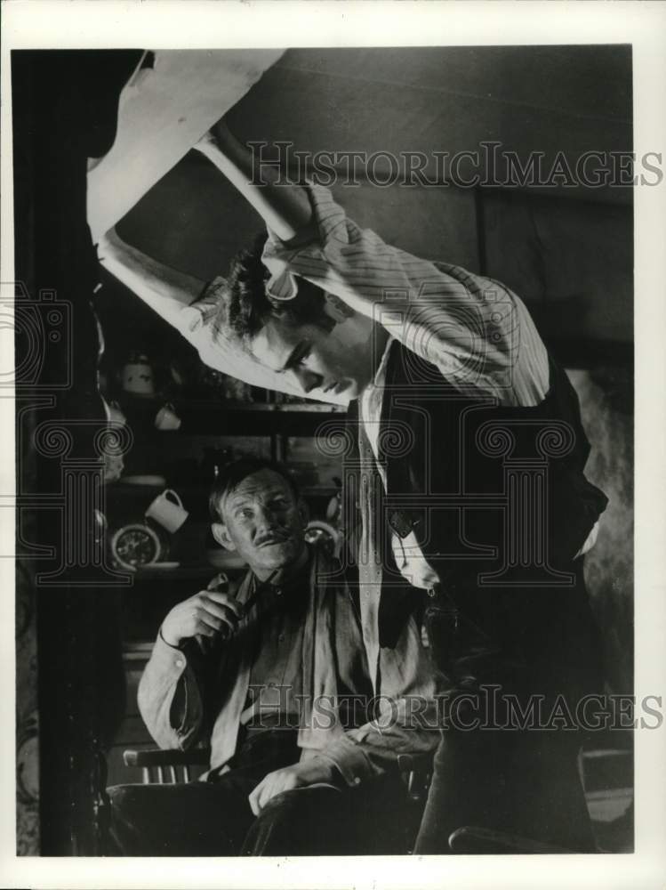 Load image into Gallery viewer, 1971 Press Photo Trevor Howard and Dean Stockwell star in "Sons and Lovers."
