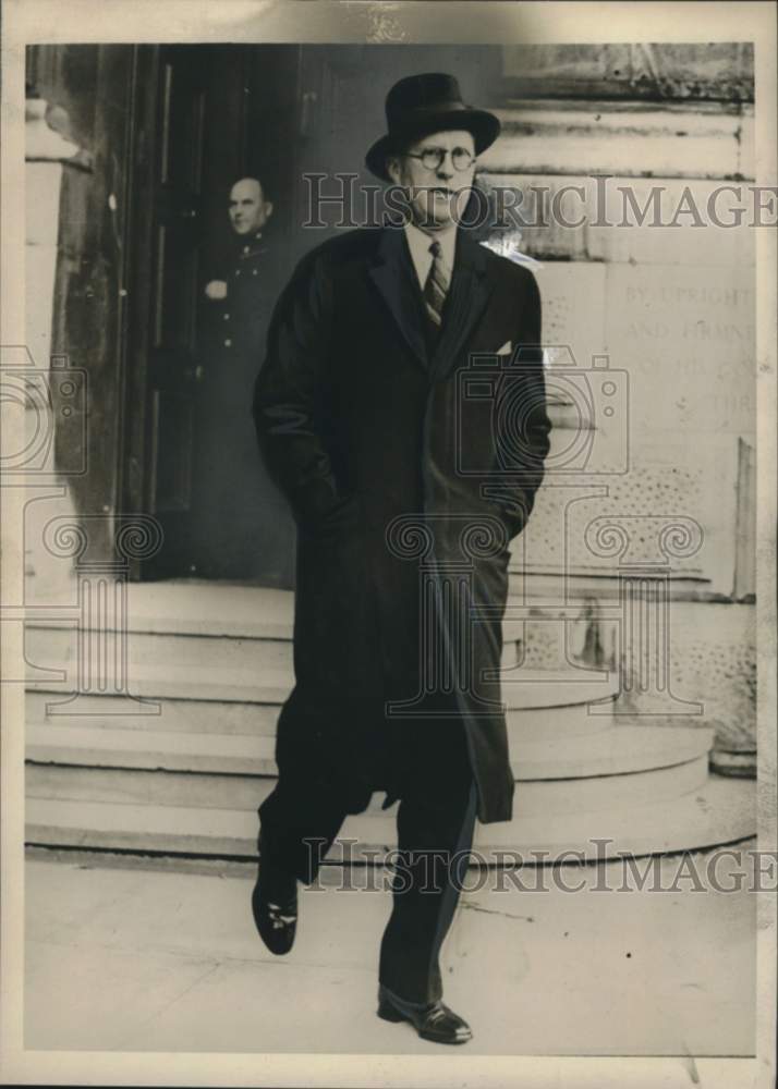 1938 Press Photo Joseph P. Kennedy leaves building - nox59338- Historic Images