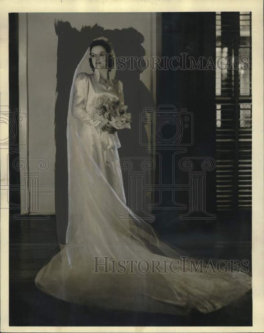1939 Press Photo Formerly Miss Rose Ascani now Mrs. Armand Suarez. - nox59398- Historic Images