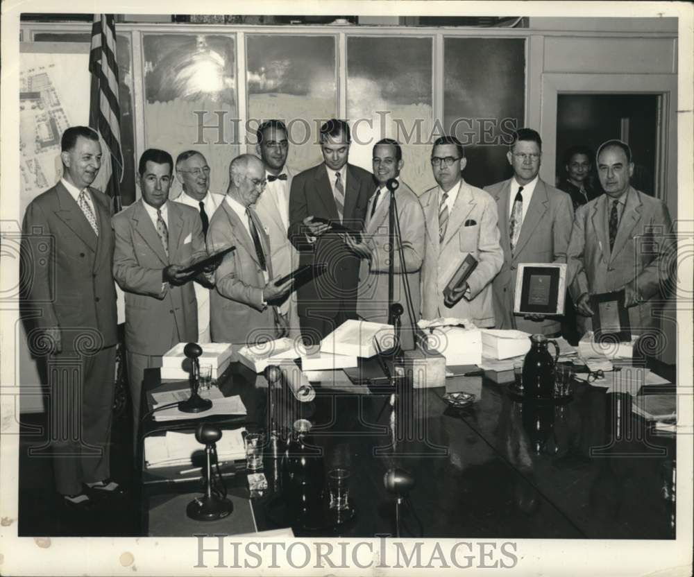 1952 Press Photo Mayor Morrison and other New Orleans charter committee members- Historic Images