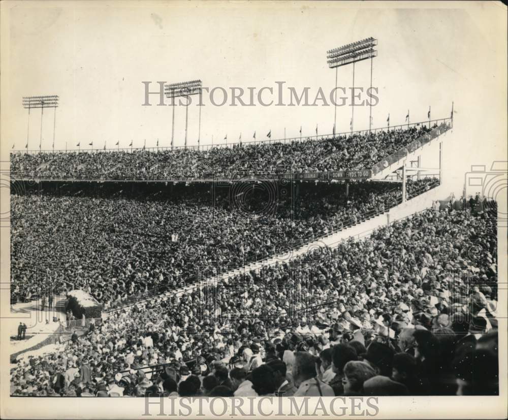 1963 Press Photo Sugar Bowl crowd to watch football game. - nox60235- Historic Images