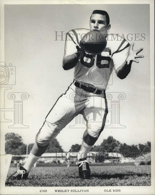 1960 Press Photo Ole Miss football player, End, Wesley Sullivan