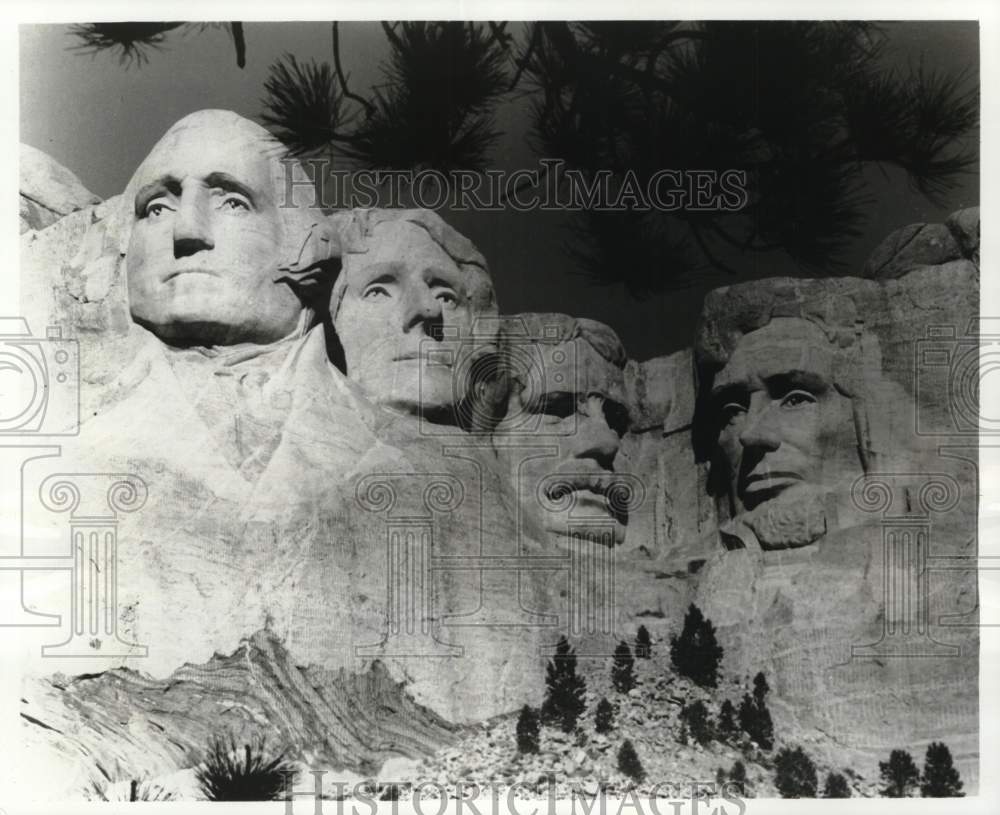 1979 Press Photo Symbol of the Nation, Mount Rushmore in South Dakota.- Historic Images