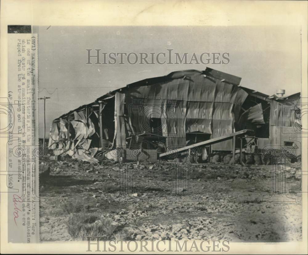 1960 Press Photo Scene of Havana&#39;s munitions dump destroyed by explosion.- Historic Images