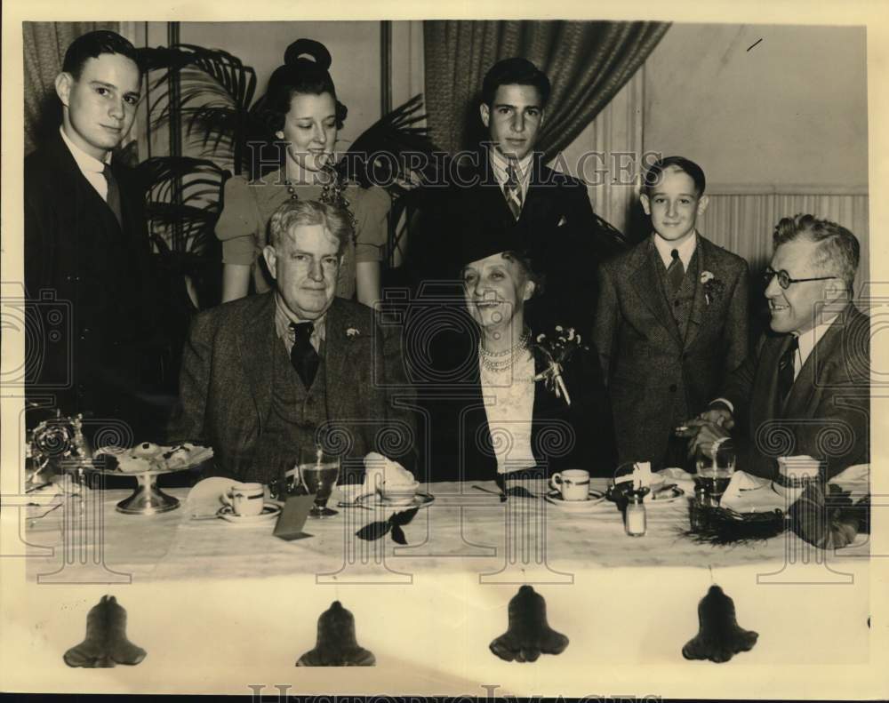 1939 Press Photo Tribune Birthday Club members celebrate 15th birthday party- Historic Images