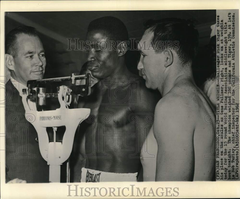 1962 Press Photo Boxer Dick Tiger at San Francisco&#39;s title bout weigh-in.- Historic Images