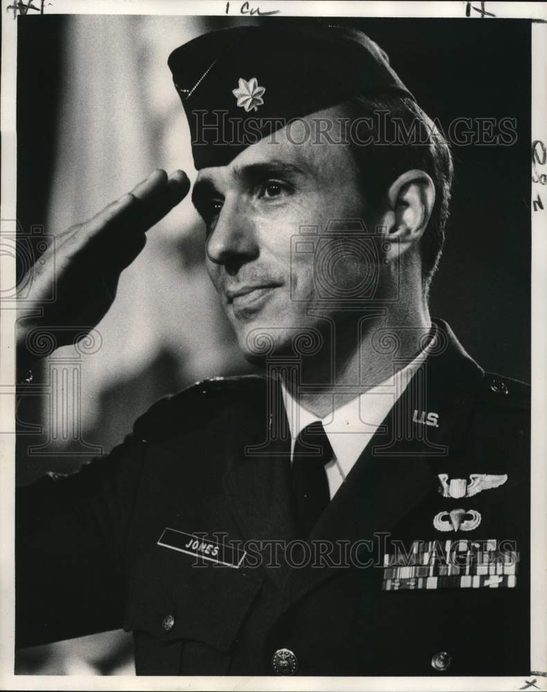 Load image into Gallery viewer, 1973 Press Photo Major Murphy Neal Jones, former North Vietnamese POW.
