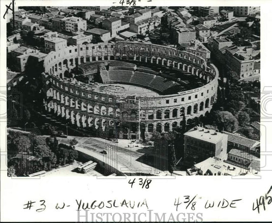 1982 Press Photo Aerial of Pula's Roman Amphitheater in Dubrovnik, Yugoslavia