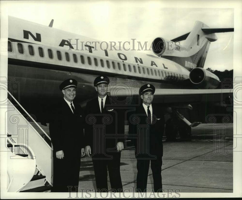 Load image into Gallery viewer, 1964 Press Photo Steve Wedge, Bill McKendree &amp; John Owen, "National" aircraft
