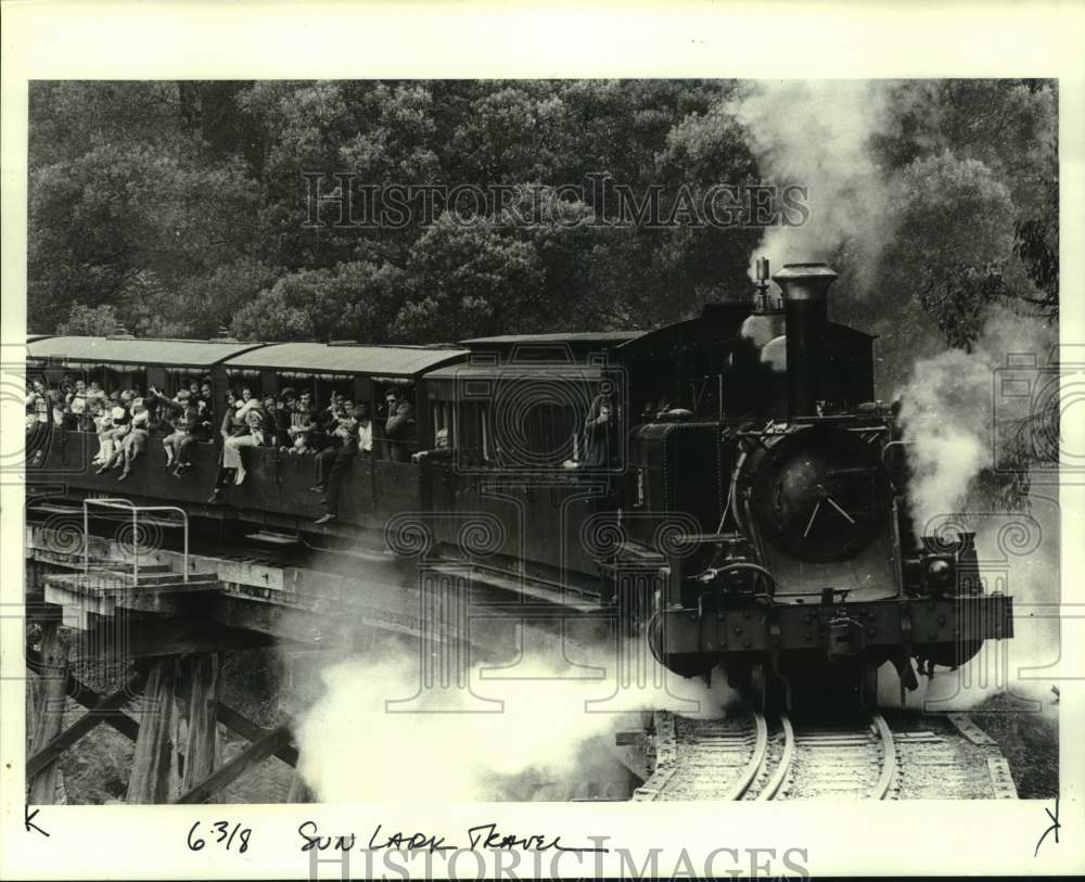 1977 Press Photo Passengers in "Puffing Billy" train, Australia - pia00427
