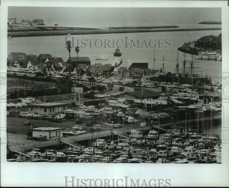 Load image into Gallery viewer, 1978 Press Photo Fishermen's Village, Marina Del Rey, Los Angeles, California
