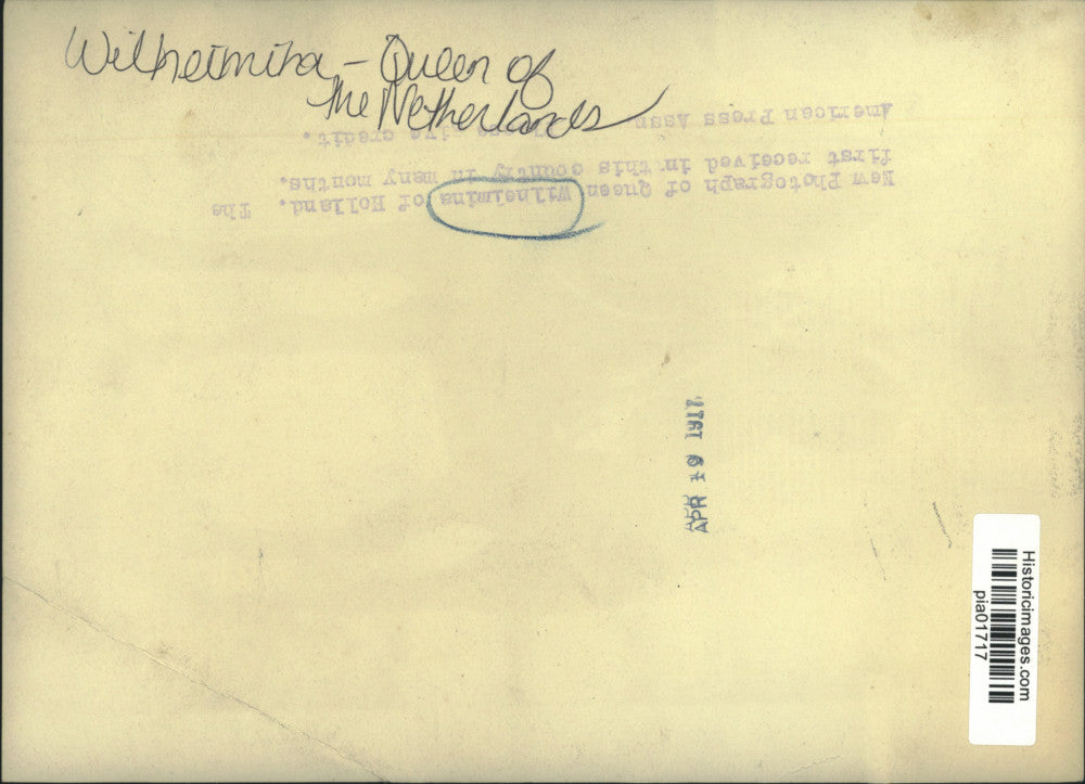 1917 Press Photo Queen Wilhelmina rides horse in the Netherlands - pia01717