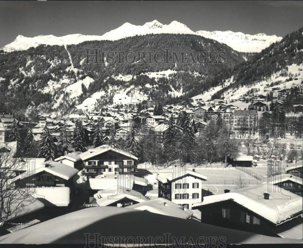 1973 Press Photo Klosters ski resort covered with snow in Grisons, Switzerland
