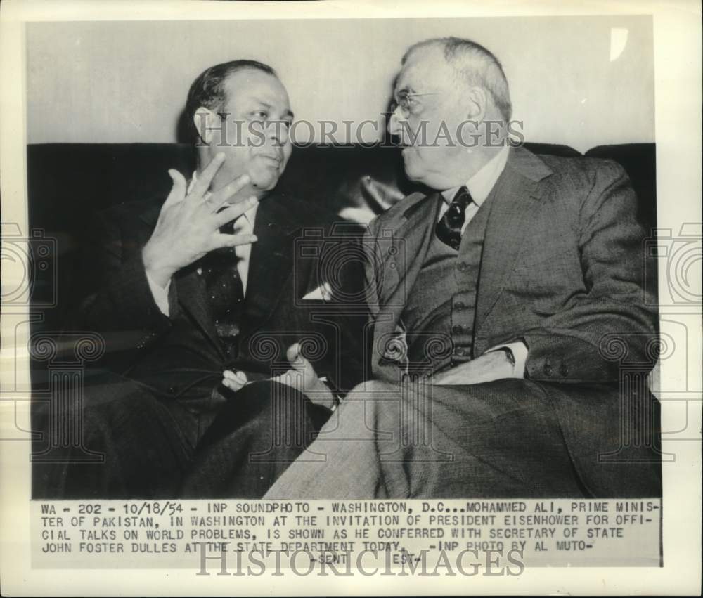 1954 Press Photo Pakistan&#39;s Mohammed Ali &amp; State Secretary John Dulles in DC- Historic Images