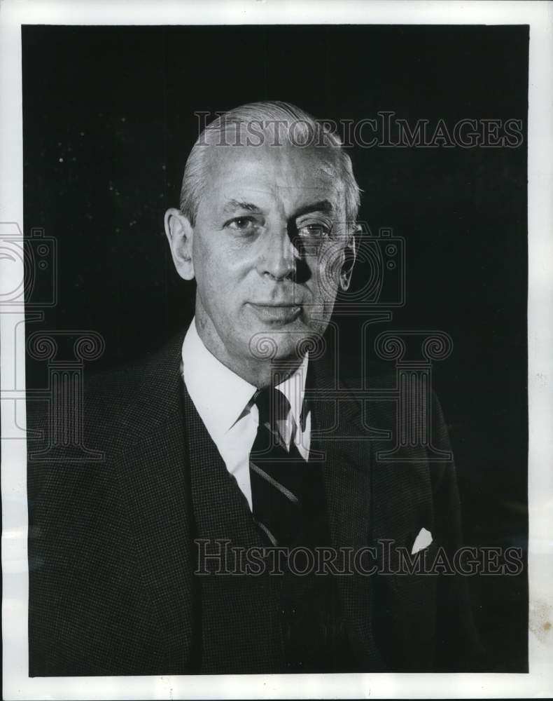 1964 Press Photo Nobel Prize Awards program host &amp; narrator Alistair Cooke- Historic Images