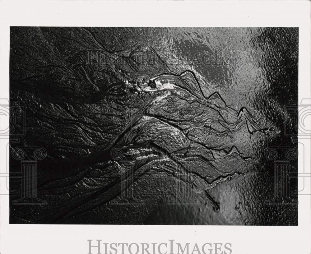 1977 Press Photo Aerial view of boat in the ocean in Washington - pia08217