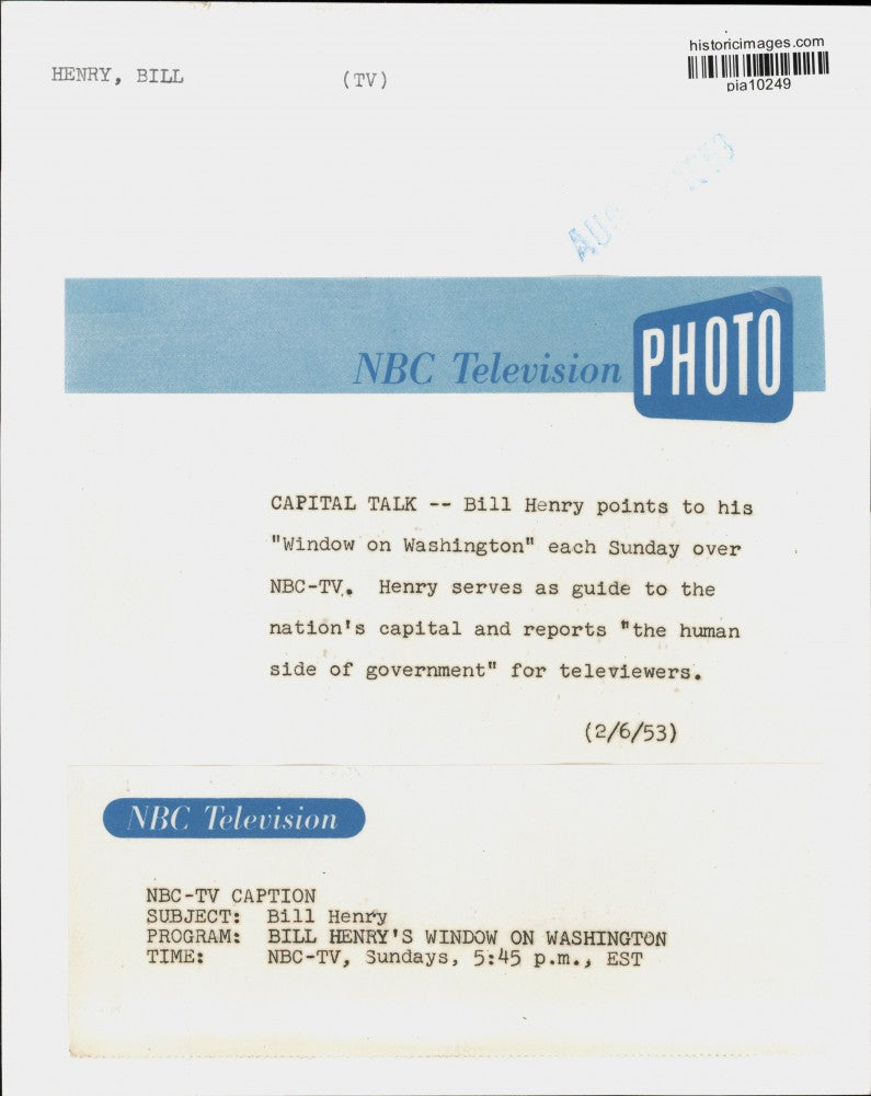 1953 Press Photo Reporter Bill Henry points to "Window on Washington" on TV show