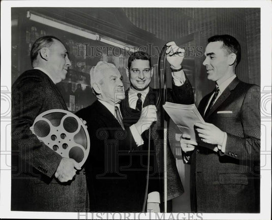 Press Photo "Operation Moonshine" film presented to KY Museum of Whiskey History