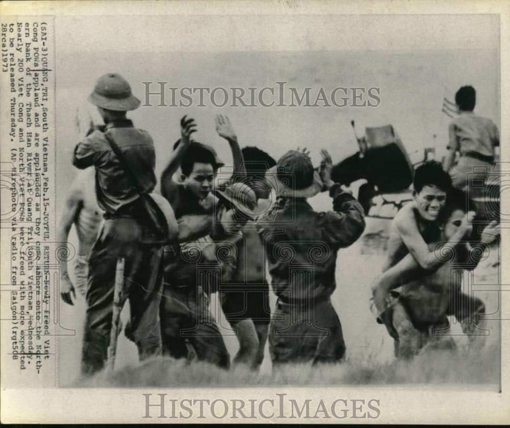 1973 Press Photo Freed Viet Cong prisoners of war at Quang Tri, South Vietnam