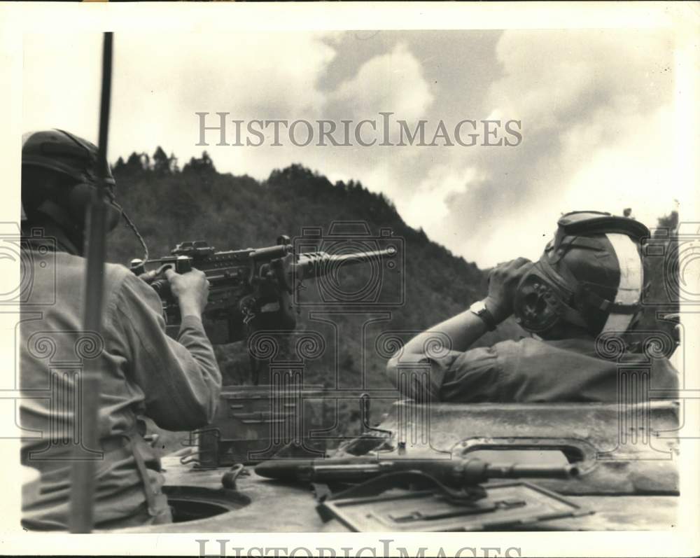 1951 Press Photo Troops in armored vehicle during Korean War - pim04695- Historic Images