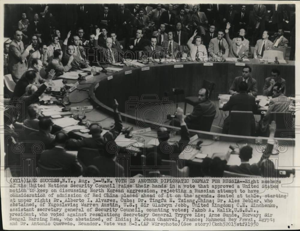 1950 Press Photo Members voting during UN Security Council meeting in New York