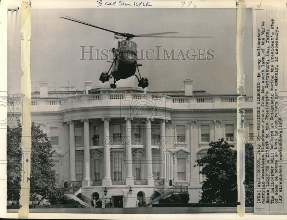 1958 Press Photo President Eisenhower's helicopter departs White House in DC