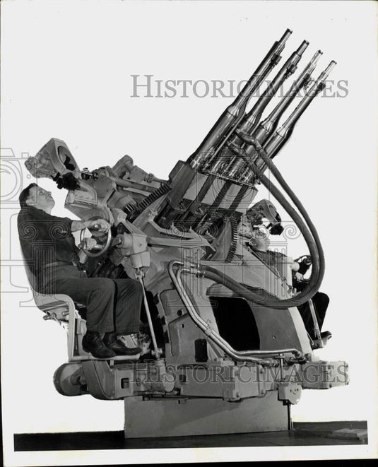 1943 Press Photo Giant United States Gun - pim11581