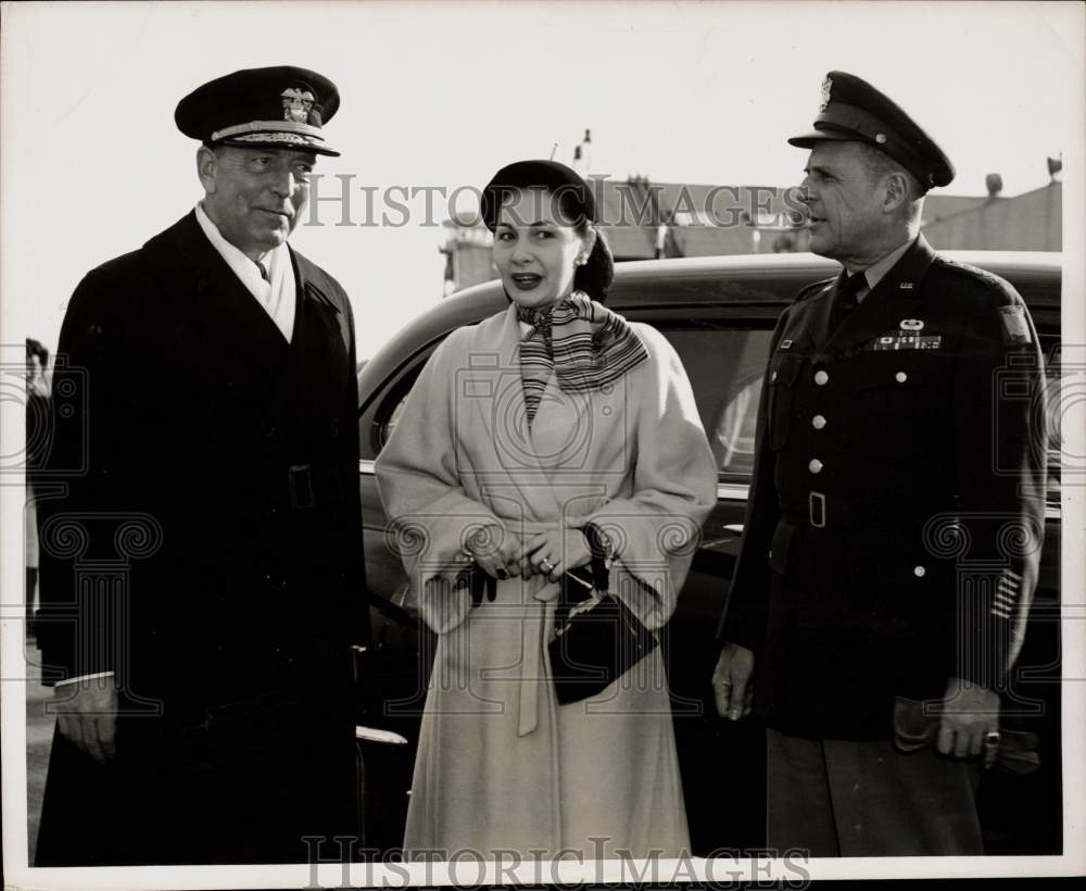 1952 Press Photo Admiral Arthur Radford, General &amp; Mrs. Matthew Ridgway, Tokyo- Historic Images