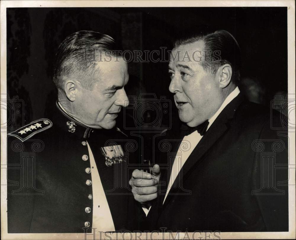 1966 Press Photo Gen. Wallace Greene, Senator Warren Magnuson at VFW Event, D.C.